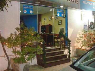 Best Rent a Car storefront image