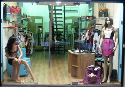 VOLVER storefront image